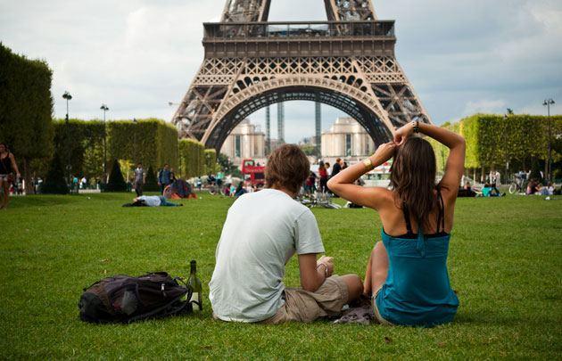 Апартаменты Eiffel Tower Champs De Mars Париж Экстерьер фото